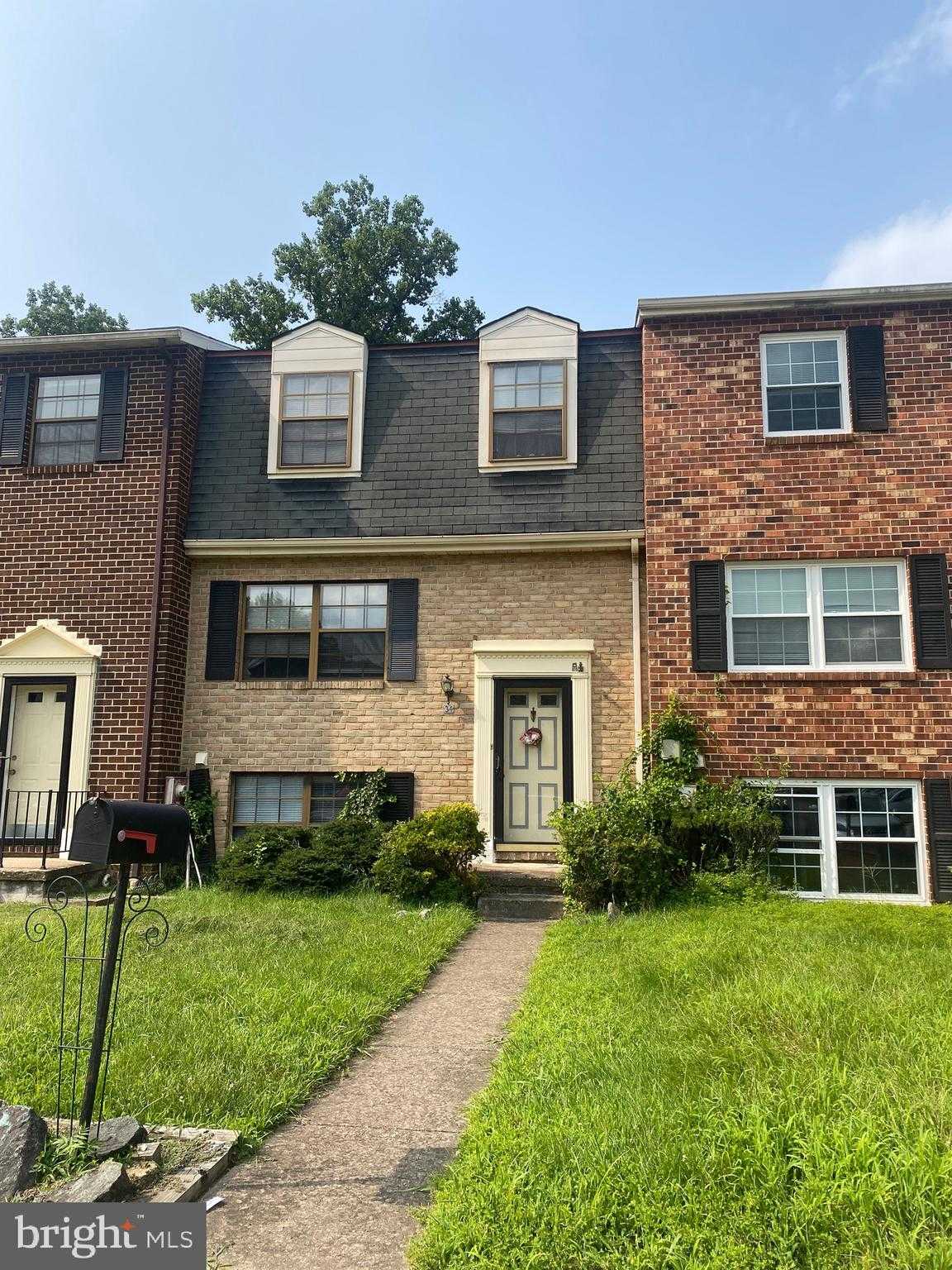 View CATONSVILLE, MD 21228 townhome
