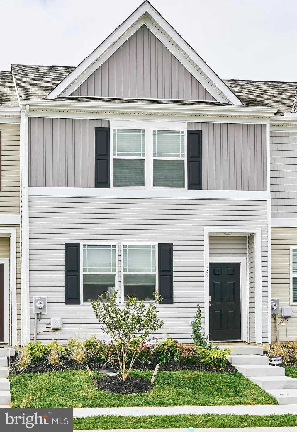 View CHESTERTOWN, MD 21620 townhome