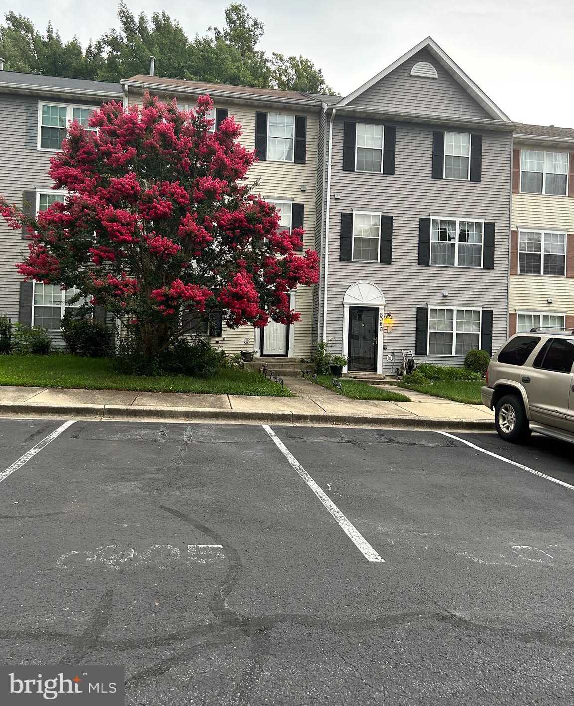 View CAPITOL HEIGHTS, MD 20743 townhome