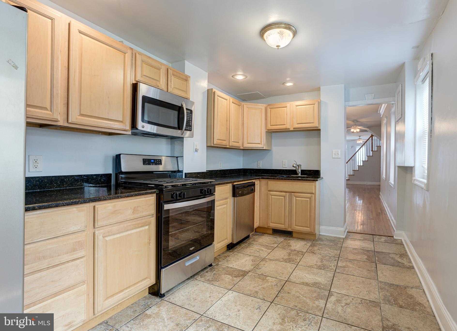 View BALTIMORE, MD 21230 townhome