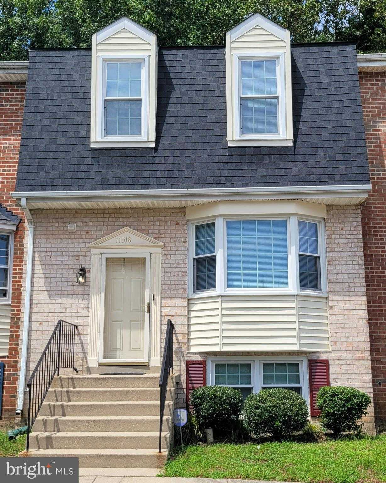 View CLINTON, MD 20735 townhome