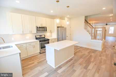 $276,000 - 4Br/4Ba -  for Sale in None Available, Baltimore