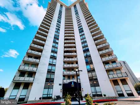 $215,000 - 1Br/1Ba -  for Sale in The Ridgely, Towson