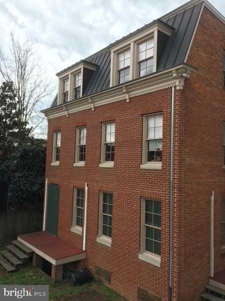 $300,000 - 4Br/2Ba -  for Sale in None Available, Baltimore