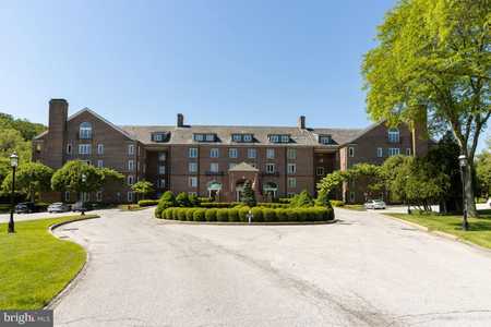 $359,000 - 2Br/2Ba -  for Sale in The Risteau, Pikesville