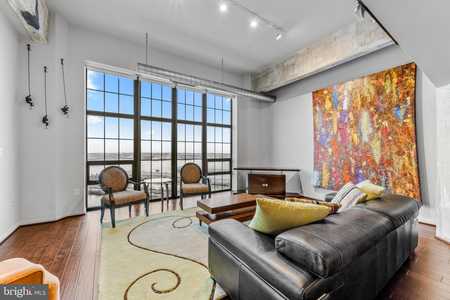 $720,000 - 2Br/3Ba -  for Sale in Silo Point, Baltimore