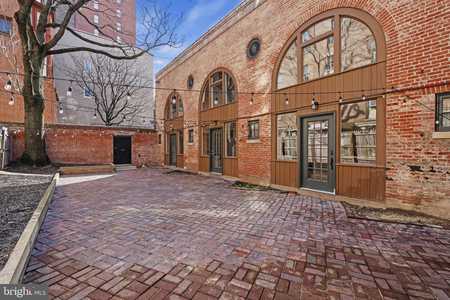 $600,000 - 3Br/3Ba -  for Sale in Mount Vernon Place Historic District, Baltimore