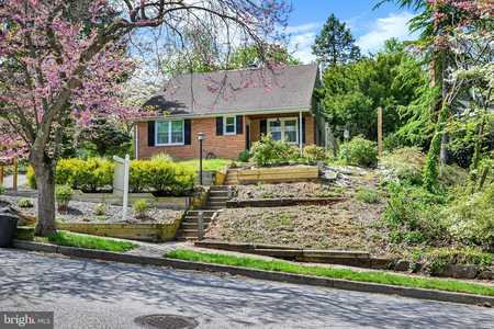$450,000 - 4Br/3Ba -  for Sale in Greenbrier, Towson