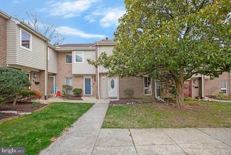 $325,000 - 3Br/3Ba -  for Sale in The Gentry, Annapolis