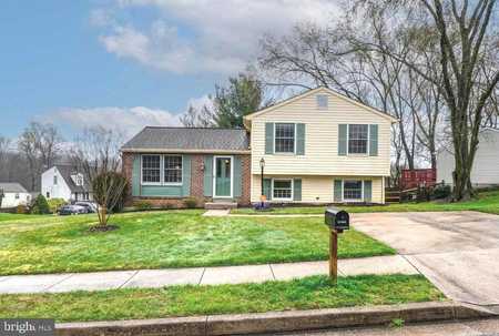 $413,518 - 3Br/4Ba -  for Sale in Village Of Nearbrook, Parkville