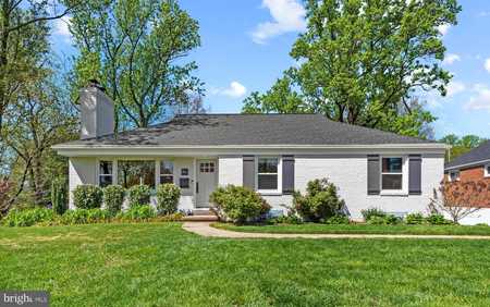 $570,000 - 3Br/3Ba -  for Sale in Knollwood, Towson
