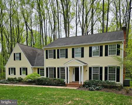 $899,000 - 4Br/3Ba -  for Sale in Falls Road Corridor, Lutherville Timonium