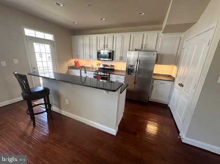 $572,500 - 3Br/4Ba -  for Sale in Village Greens, Annapolis