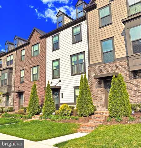 $475,000 - 3Br/4Ba -  for Sale in Greenleigh At Crossroads, Middle River