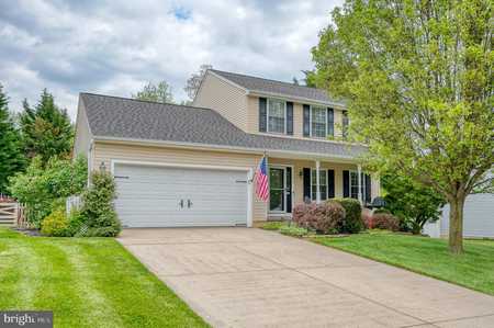 $425,000 - 3Br/4Ba -  for Sale in Hillcrest Manor, Aberdeen