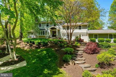$1,150,000 - 4Br/3Ba -  for Sale in Saefern, Annapolis