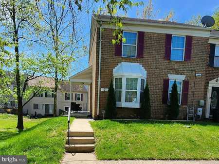 $325,000 - 4Br/3Ba -  for Sale in Courtland Woods, Pikesville