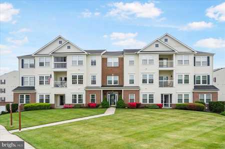 $319,900 - 2Br/2Ba -  for Sale in Spenceola Farms, Forest Hill