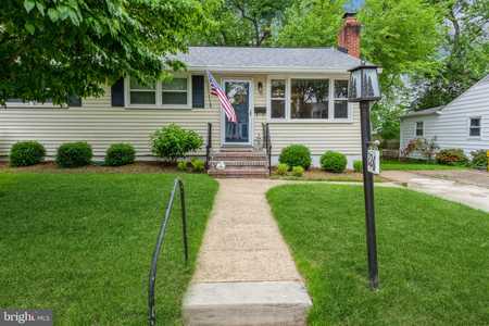 $599,900 - 3Br/2Ba -  for Sale in Admiral Heights, Annapolis