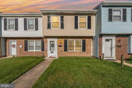 $185,000 - 3Br/2Ba -  for Sale in Harford Square, Edgewood