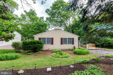 $385,000 - 4Br/3Ba -  for Sale in Catonsville Knolls, Catonsville