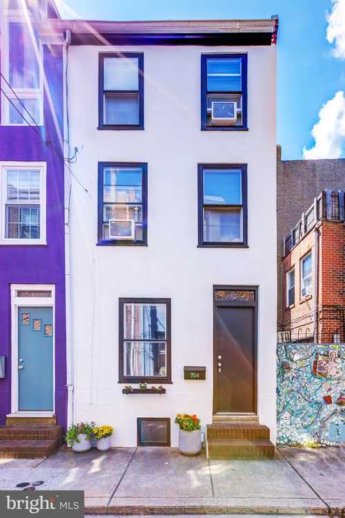 $325,000 - 2Br/1Ba -  for Sale in Bella Vista, Philadelphia