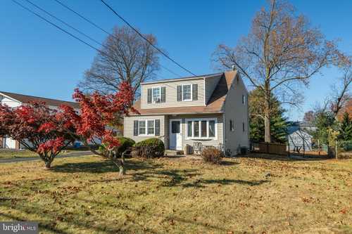 $374,900 - 3Br/2Ba -  for Sale in Glen View Park, Warminster