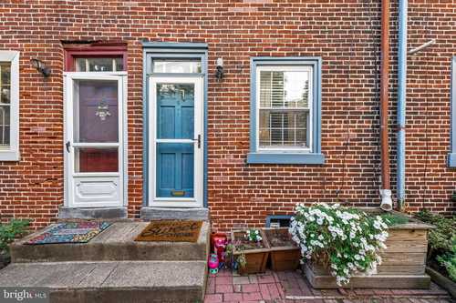 $364,900 - 2Br/1Ba -  for Sale in Bella Vista, Philadelphia