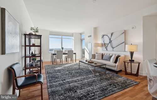 $525,000 - 1Br/1Ba -  for Sale in Avenue Of The Arts, Philadelphia