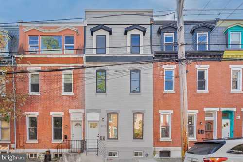 $595,000 - 3Br/3Ba -  for Sale in Graduate Hospital, Philadelphia