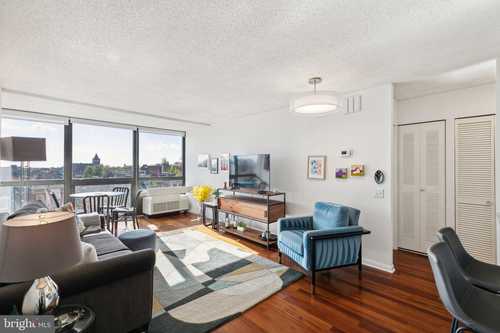 $329,000 - 1Br/1Ba -  for Sale in Washington Sq, Philadelphia