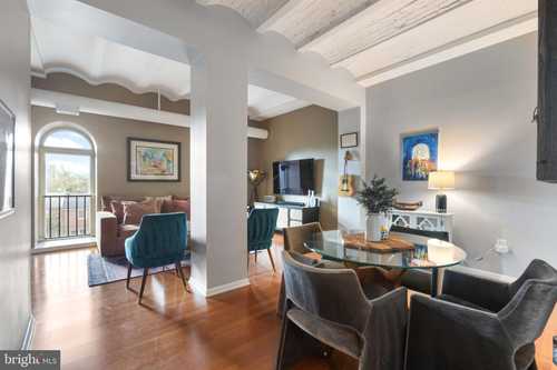 $295,000 - 1Br/1Ba -  for Sale in Art Museum Area, Philadelphia