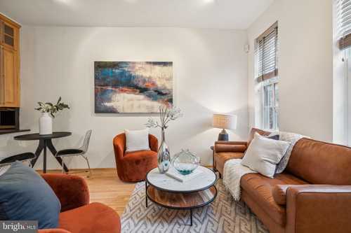 $725,000 - 2Br/3Ba -  for Sale in Rittenhouse Square, Philadelphia