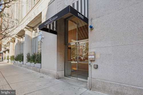 $325,000 - 1Br/1Ba -  for Sale in Washington Sq West, Philadelphia