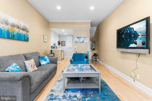 $700,000 - 3Br/3Ba -  for Sale in Rittenhouse Square, Philadelphia