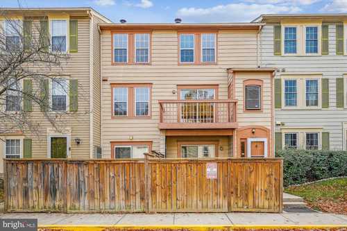 $399,000 - 3Br/4Ba -  for Sale in Townes Of Gloucester, Burtonsville