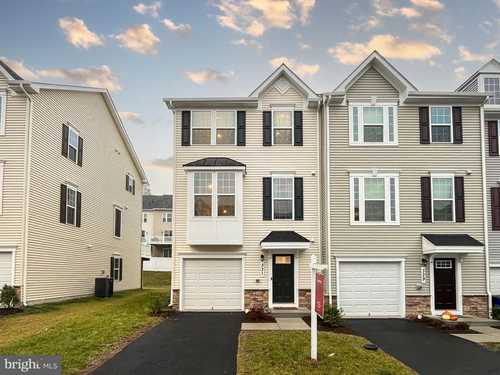 $469,900 - 3Br/4Ba -  for Sale in West Park Village, Frederick