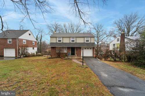 $385,000 - 3Br/2Ba -  for Sale in None Available, Brookhaven