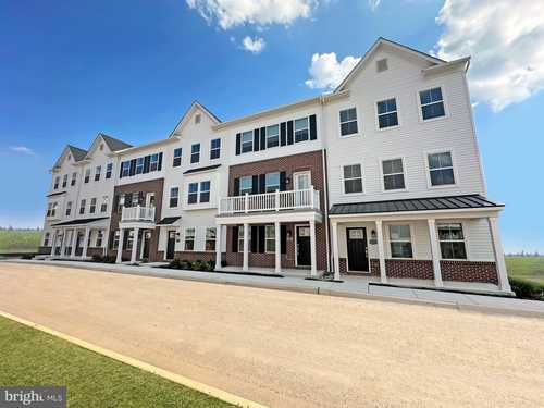 $469,000 - 3Br/4Ba -  for Sale in River Pointe, Bridgeport