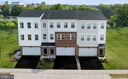 $534,510 - 3Br/3Ba -  for Sale in River Pointe, Bridgeport