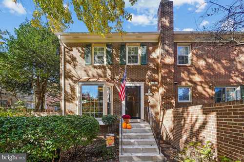 $625,000 - 3Br/4Ba -  for Sale in Seminary Heights, Alexandria