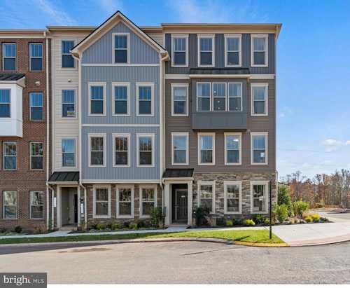 $528,040 - 3Br/3Ba -  for Sale in Manassas Park Village, Manassas Park