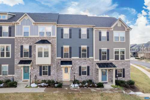 $475,000 - 3Br/4Ba -  for Sale in Cascadia, Charlottesville