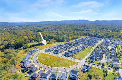 $999,900 - 3Br/4Ba -  for Sale in Old Trail, Crozet