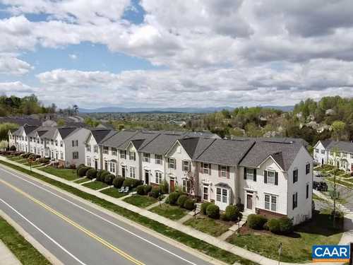 $399,000 - 3Br/2Ba -  for Sale in Pavilions At Pantops, Charlottesville