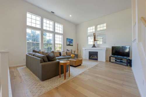 $1,525,000 - 4Br/3Ba -  for Sale in East Palo Alto