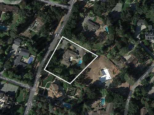 $6,900,000 - 5Br/4Ba -  for Sale in Atherton