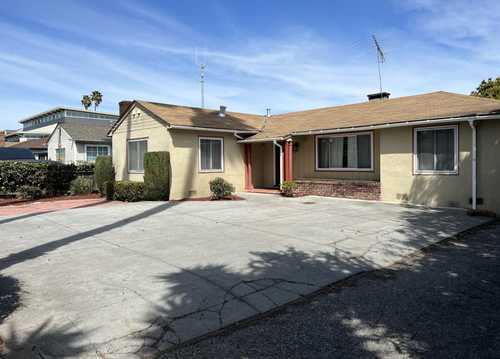 $1,298,000 - 4Br/2Ba -  for Sale in East Palo Alto