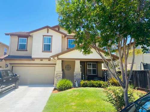 $799,000 - 4Br/3Ba -  for Sale in Salinas