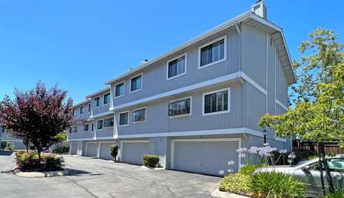 $1,070,000 - 3Br/3Ba -  for Sale in Campbell